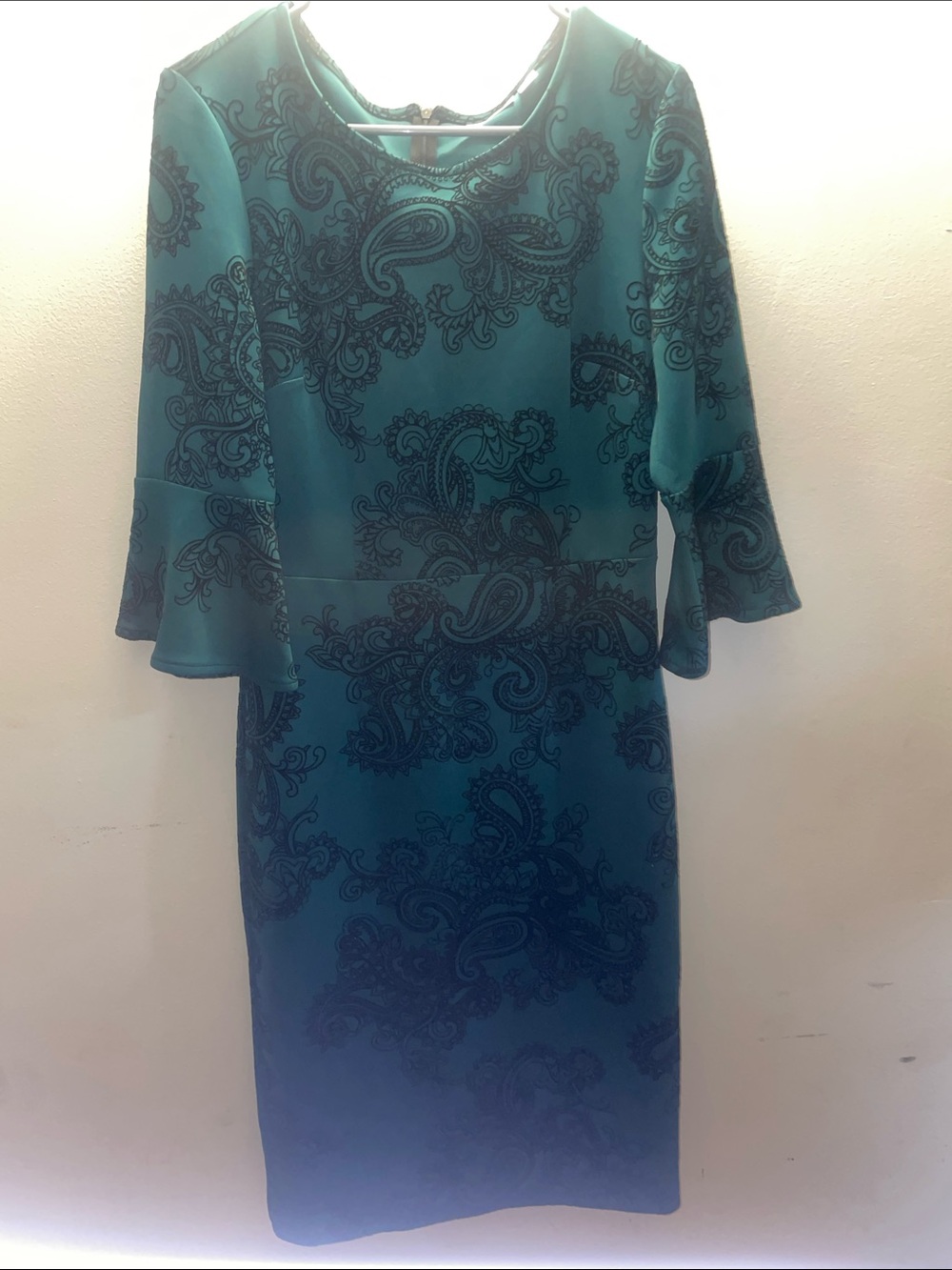 New York & Company Stretch Paisley Sheath Dress – Size M
